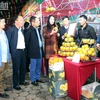Celebran en ciudad vietnamita festival de productos agrícolas