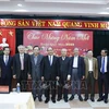 Presidente de Vietnam se reúne con ex dirigentes de la región central