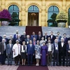 Presidente recibe a invitados internacionales por el 50 aniversario del Acuerdo de París