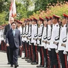 Premier vietnamita sostiene conversaciones con su homólogo singapurense
