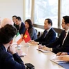 Vicepremier vietnamita se reúne con altos funcionarios de varios países en Ginebra