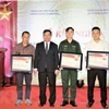 Exhortan a estudiantes vietnamitas en Camboya contribuir a nexos bilaterales