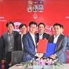 Filial de Viettel en Camboya firma acuerdo de cooperación estratégica con un grupo local