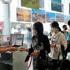 Aumenta número de pasajeros y vuelos internacionales en aeropuerto de Noi Bai