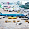 Decenas de vuelos se desvían y retrasan debido a mal tiempo en aeropuerto vietnamita