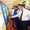 Efectúan exposición de sellos y postales sobre Presidente Ho Chi Minh
