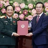 Entregan Decisión de ascenso de rango a oficial del Ejército Popular de Vietnam