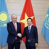 Presidente kazajo concluye exitosamente su visita oficial a Vietnam