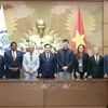 Presidente del Parlamento vietnamita recibe a dirigentes de la Unión Interparlamentaria