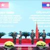 Militares vietnamitas reciben certificados de mérito de Laos