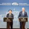 Presidentes de Parlamentos de Vietnam y Bulgaria se reúnen con la prensa 