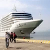 Mil 200 turistas extranjeros a bordo de dos cruceros llegan a Quang Ninh