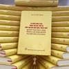 Libro de Nguyen Phu Trong, manual para cumplir metas de desarrollo nacional