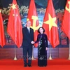 Vietnam da máxima prioridad al desarrollo de nexos con China