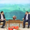 Premier vietnamita recibe al presidente del grupo indio Adani