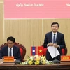 Ninh Binh y provincia laosiana de Oudomxay fortalecen relaciones de cooperación