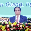 Premier insta a Tien Giang a convertirse en una provincia industrial y orientada a los servicios