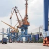 Disminuye valor de exportaciones vietnamitas en medio de lenta recuperación de mercado