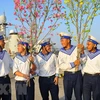 Barcos llevan la primavera a plataforma DK1, hito de soberanía marítima de Vietnam