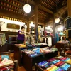Trabajan por llevar productos de aldea de seda Van Phuc al mercado mundial 