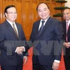 Le vice-PM Nguyen Xuan Phuc appuie les projets d'investissement du Vietnam au Laos 