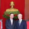 Des dirigeants du Parti et de l’Etat reçoivent un dirigeant laotien