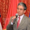 Echange culturel entre les ambassades du Vietnam et du Laos aux Etats-Unis