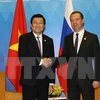 Le président du Vietnam rencontre le PM russe à Manille
