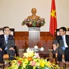 Le vice-Premier ministre Pham Binh Minh reçoit l'ambassadeur de RPDC