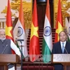 Le Premier ministre indien en visite officielle au Vietnam