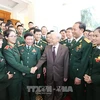 Le chef du Parti rencontre des jeunes militaires exemplaires