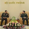 Le ministre de la Défense reçoit des anciens combattants cambodgiens et laotiens