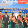 Khanh Hoa accueille son 2 millionième visiteur étranger en 2017