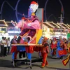 Le carnaval de Ha Long démarre avec un défilé coloré