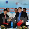 Signature d'un contrat pour la modernisation de la raffinerie de Dung Quat​
