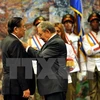 Le président du Laos reçoit l’Ordre José Marti de Cuba