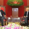 Renforcement des relations entre les Communistes vietnamien et français