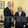 Le vice-PM Nguyen Xuan Phuc reçoit des ambassadeurs