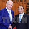 Le PM Nguyen Xuan Phuc reçoit un professeur de l'Université de Harvard