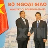 Entretien entre les ministres des Affaires étrangères Vietnam-Cambodge
