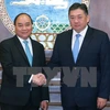 Le PM Nguyen Xuan Phuc rencontre le président du Parlement mongol 