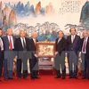 Le PM rencontre des amis chinois ayant soutenu le Vietnam pendant la guerre