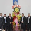 Noël : le vice-Premier ministre Truong Hoa Binh félicite des chrétiens