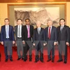 Nguyen Phu Trong reçoit des dirigeants de plusieurs entreprises chinoises
