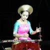 Le đàn bầu ou la musique vietnamienne à l'état pur.