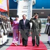 Le PM Nguyên Xuân Phuc arrive aux Philippines pour le 30ème sommet de l’ASEAN
