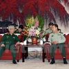 Le vice-président de la Commission militaire centrale chinoise reçoit le général Nguyen Chi Vinh