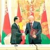 Le président Trân Dai Quang quitte la Biélorussie pour la Russie
