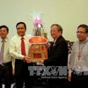 Le président du CC du FPV rend visite à des dignitaires religieux de HCM-Ville