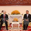 Le secrétaire général du PCV rencontre le président du Sénat cambodgien